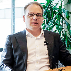 Porträtt näringslivschef Jonas Karlsson.